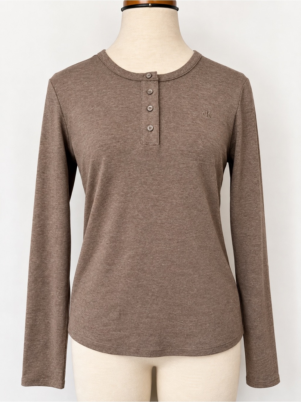 Calvin Klein Long Sleeve Henley Top – Large